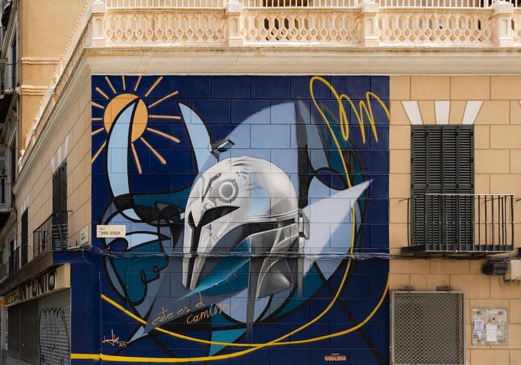 Watch as Disney+ Mandalorian mural takes shape in Malaga's Soho district