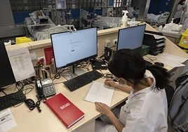 A doctor at the Hospital Clínic in Barcelona after the "complex" cyberattack.