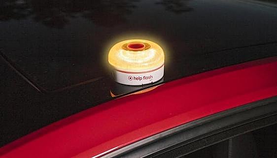 This is how the new V-16 emergency beacons work, that will replace hazard warning triangles in Spain