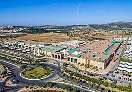 El Ingenio shopping Centre.