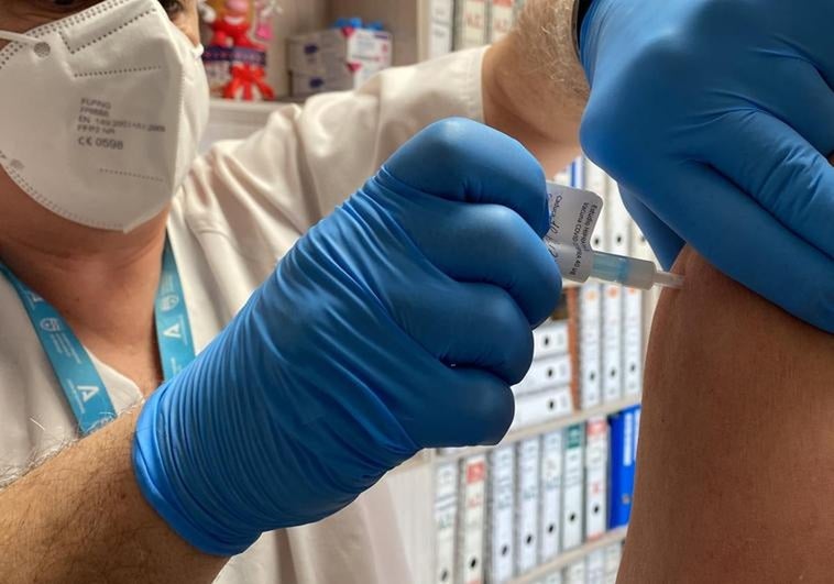 Covid vaccine developed in Spain set to get EMA green light for distribution
