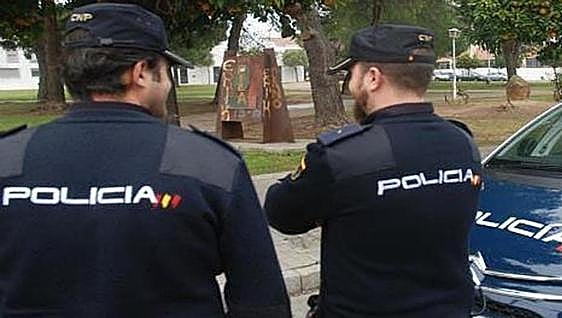 Two arrested after Marbella women have 75,000 euros of jewellery stolen from car
