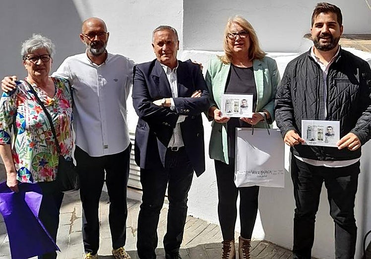 Imagen principal - The naming ceremony on Thursday 30 March, an aerial view of old Torre del Mar, the old lighthouse