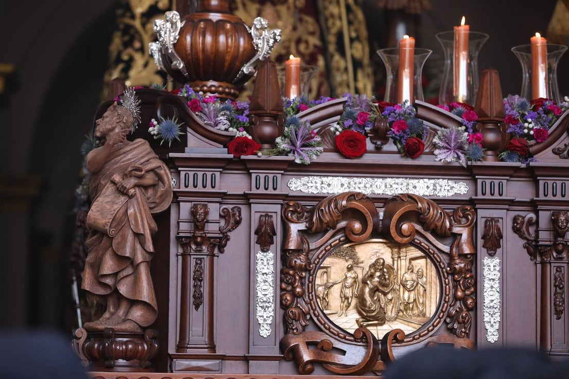 Holy Monday processions in the heart of Malaga, in pictures