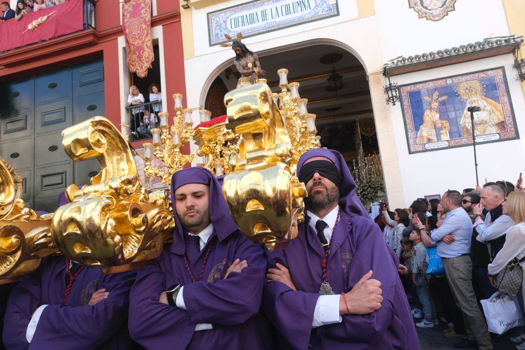 Holy Monday processions in the heart of Malaga, in pictures
