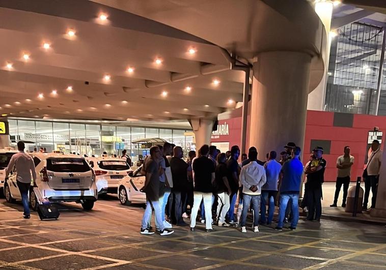 Taxi drivers demand action against 'pirates' at Malaga Airport