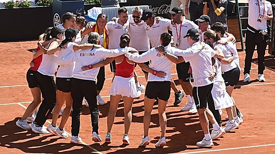 Spain cruise through to the finals of the Billie Jean King Cup