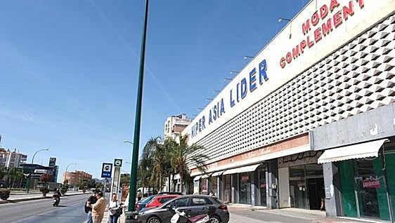Two of Malaga's biggest Chinese bazaars close their doors