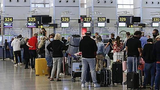 This is the ranking of passports that allow you to travel freely to more countries around the world
