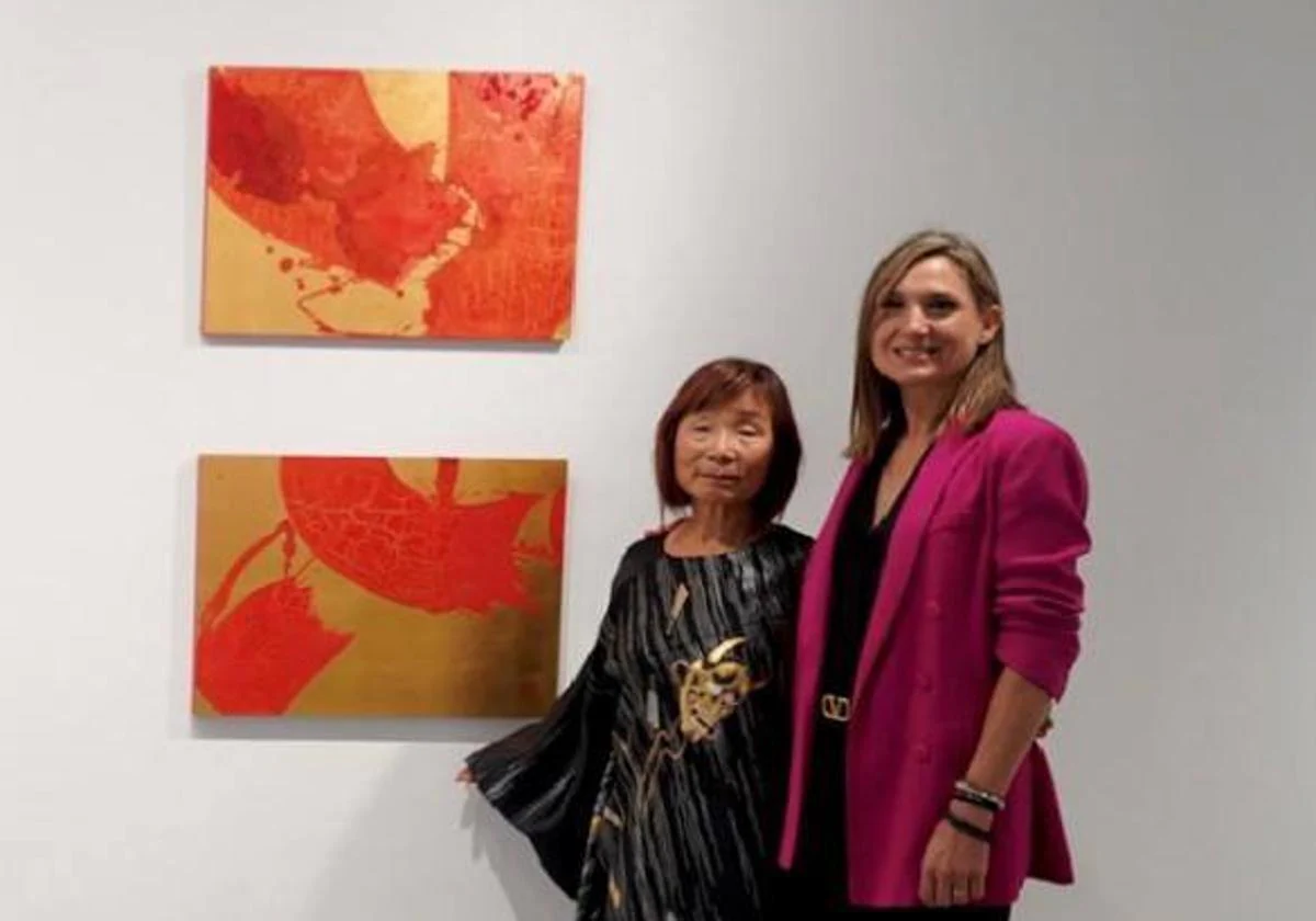 Michiko Bokka and Olga Grymierski, at the exhibition on Monday 17.
