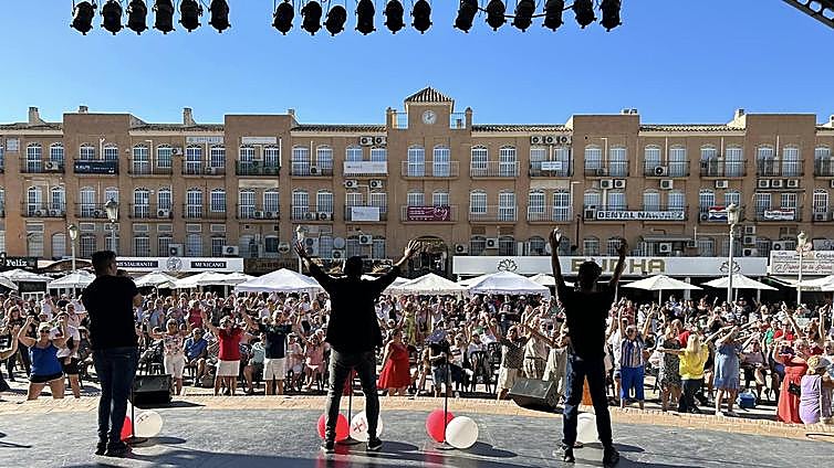 First large-scale St George's Day event in Benalmádena rated 'a huge success'