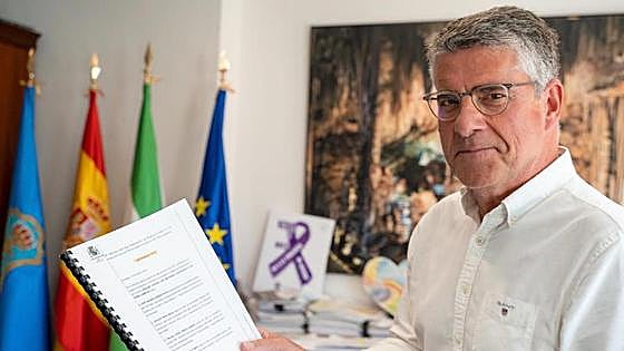 Nerja mayor acquitted in illegal dump court case