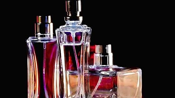 Spanish authorities shut down perfume factory for using banned substances and hygiene reasons