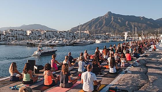 Unique chance to unwind by the sea at Cívitas Puerto Banús international yoga festival