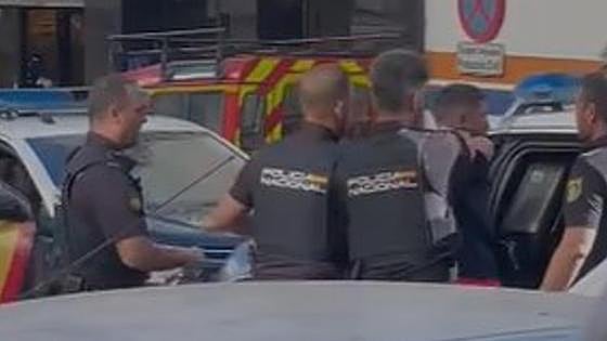 Man arrested for threatening passers-by with a machete in San Pedro Alcántara