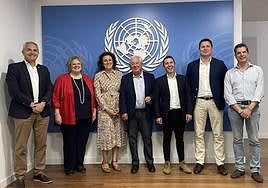 Julio Andrade, Teresa Santos, Elena Blanco, Fernando Jáuregui, Sergio Martín, Josep Alfonso Caro and Francisco Pastor at the presentation of the survey.