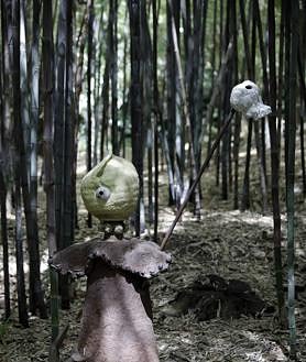 Imagen secundaria 2 - Xavier Vilató’s sculptures camouflaged in city’s La Concepción botanical gardens