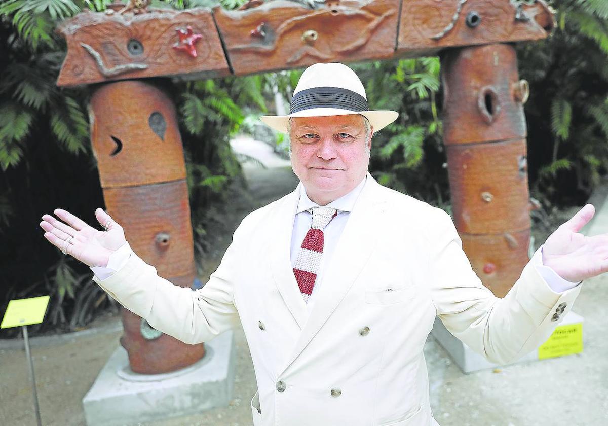 Xavier Vilató’s sculptures camouflaged in city’s La Concepción botanical gardens
