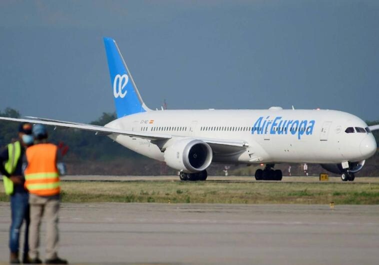 Air Europa agrees to increase wage of cabin staff by 11.9% over three years
