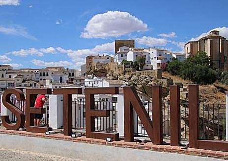 Imagen secundaria 1 - Setenil de las Bodegas.