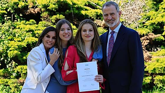 Spain's King Felipe and Queen Letizia fly to Wales for Princess Leonor's graduation