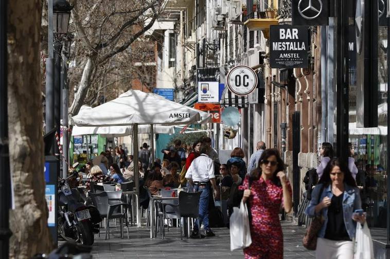 Spain's population continues to grow, despite decrease in number of Spanish nationals
