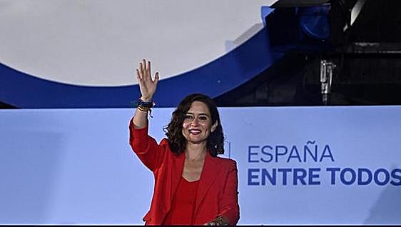 Spain swings to the right in the polls with Partido Popular claiming victory in the regional elections