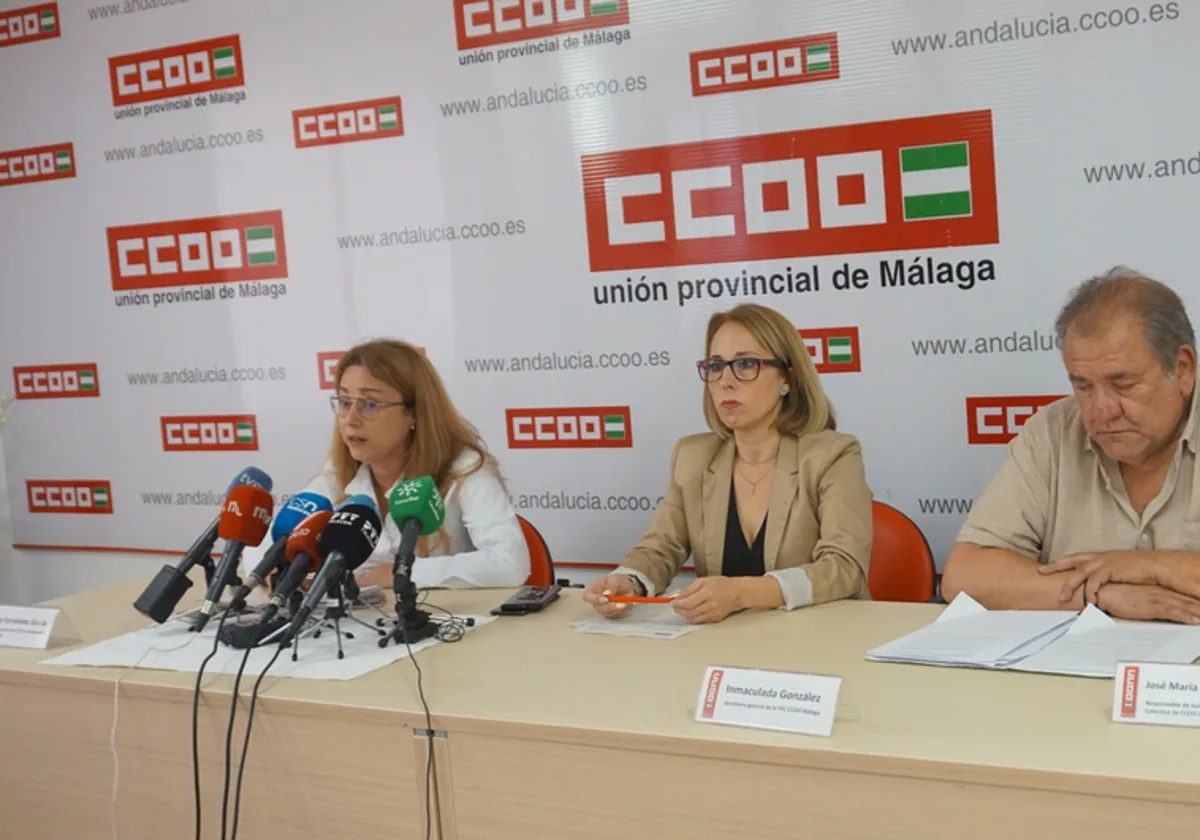 Silvia González, Inmaculada González and José María López, at the CC OO headquarters.