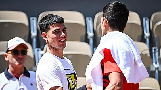 Carlos Alcaraz gunning for glory as Roland Garros gets going