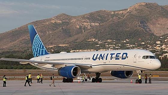 First United Airlines flight linking New York to Costa del Sol touches down at Malaga Airport