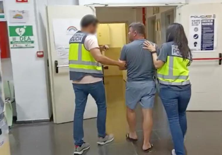 Suspected Kinahan cartel gang member arrested at Malaga Airport in connection with serious firearms offences