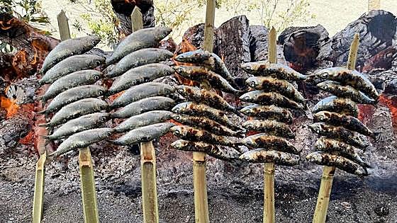 The 10 beach bars in Andalucía with the best sardine skewers, according to Tripadvisor