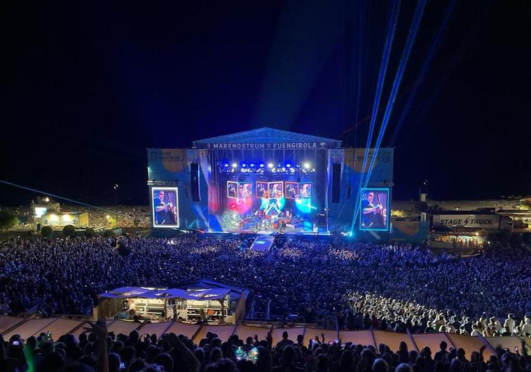 Robbie Williams wows a packed crowd with his first concert on the Costa del Sol