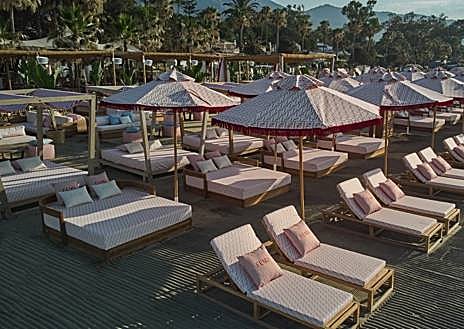 Imagen secundaria 1 - The Fendi beach club in Marbella