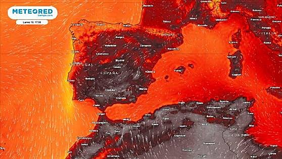 Weather experts warn that ridge of hot air from North African could bring scorching temperatures of 45C to Spain