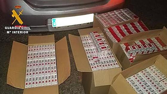 More than 12,000 packets of contraband cigarettes seized in Axarquía town