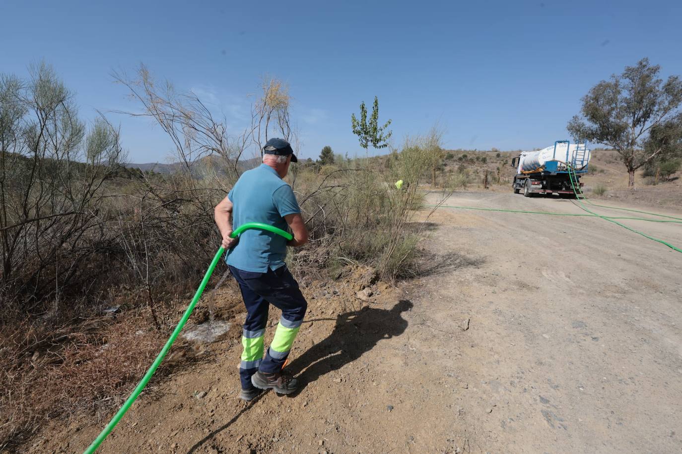 The critical state of Malaga's La Viñuela reservoir, in pictures