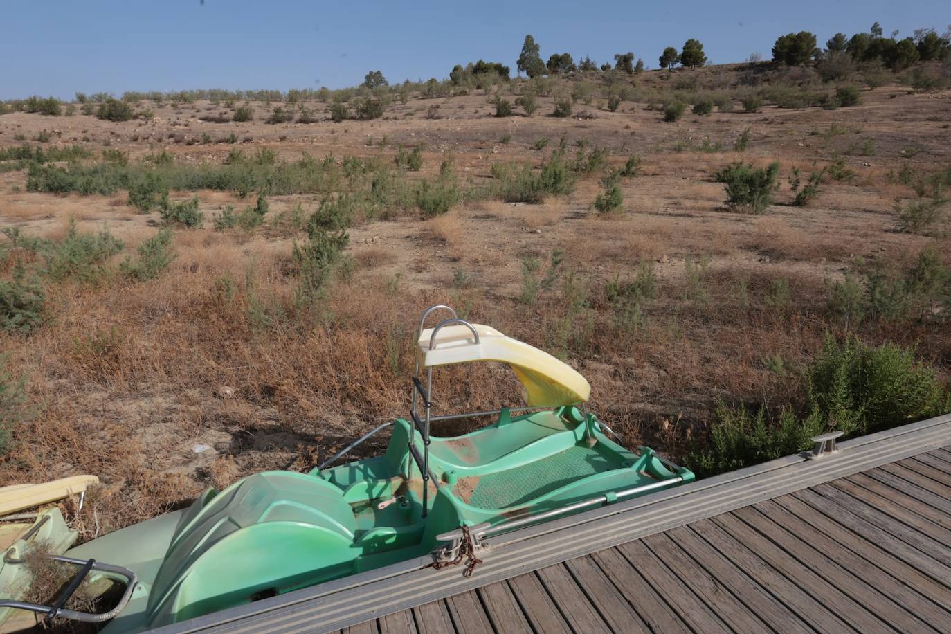 The critical state of Malaga&#039;s La Viñuela reservoir, in pictures