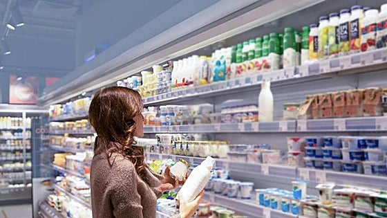 Consumer group reports eight supermarket chains in Spain for hikes in staple food prices