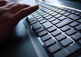 Spanish government threatens 100,000-euro fines and shutting down websites that advertise prostitution