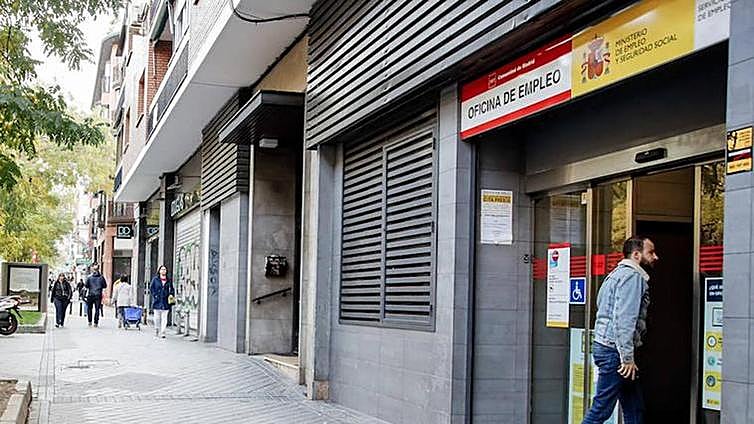 Alarming new data shows Spain leads youth unemployment with a rate of 27%, double that of the eurozone
