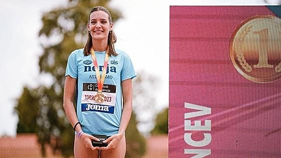 Club Nerja athletes Una Stancev and Herminia Parra, win gold and silver at the Spanish Championships