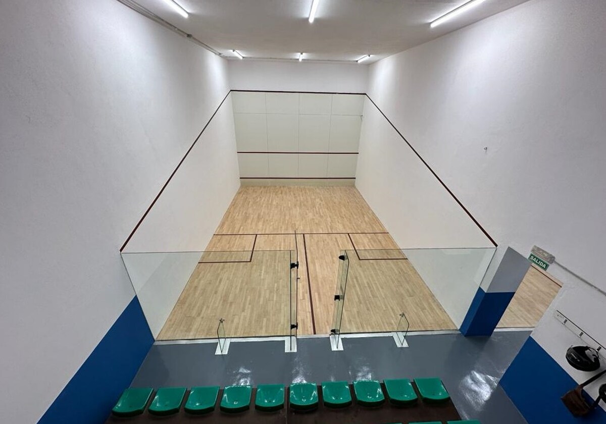 Fuengirola squash courts reopen after complete renovation
