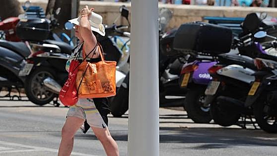 Malaga activates municipal emergency plan as Aemet issues red alert for high temperatures