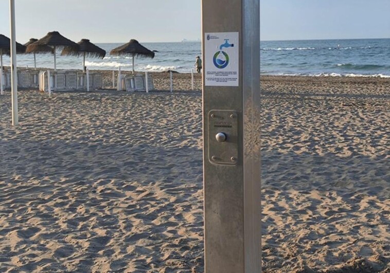 Benalmádena's 56 beach showers adjusted in effort to save water