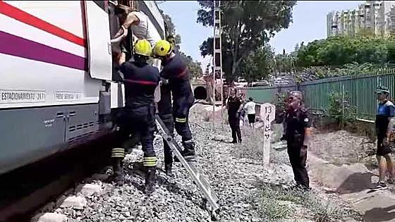 Breakdown on local Costa del Sol train leaves passengers stuck for two hours between stations