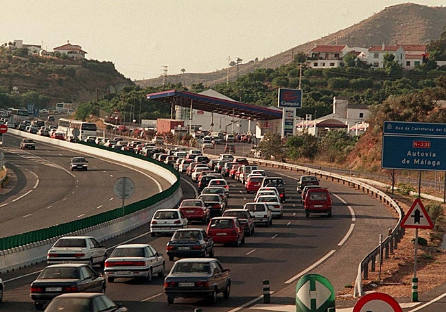 Traffic jam on the motorway in 1998, years before the toll road was built.