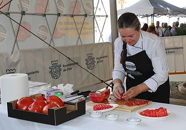 Huevo del Toro tomatoes.