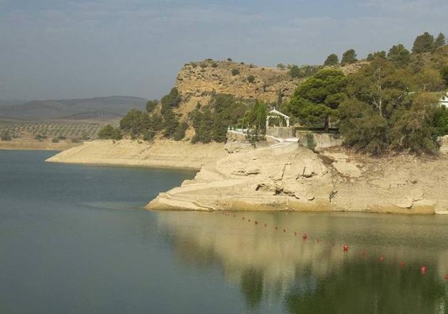 The Conde de Guadalhorce reservoir.