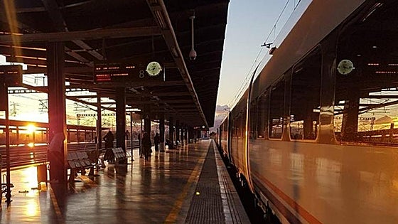 Sex on train causes 30-minute delay in Catalonia
